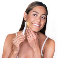 1 New Dermaplane Glo Lighted Facial Razor with 6 Replacement Heads Face Hair Removal